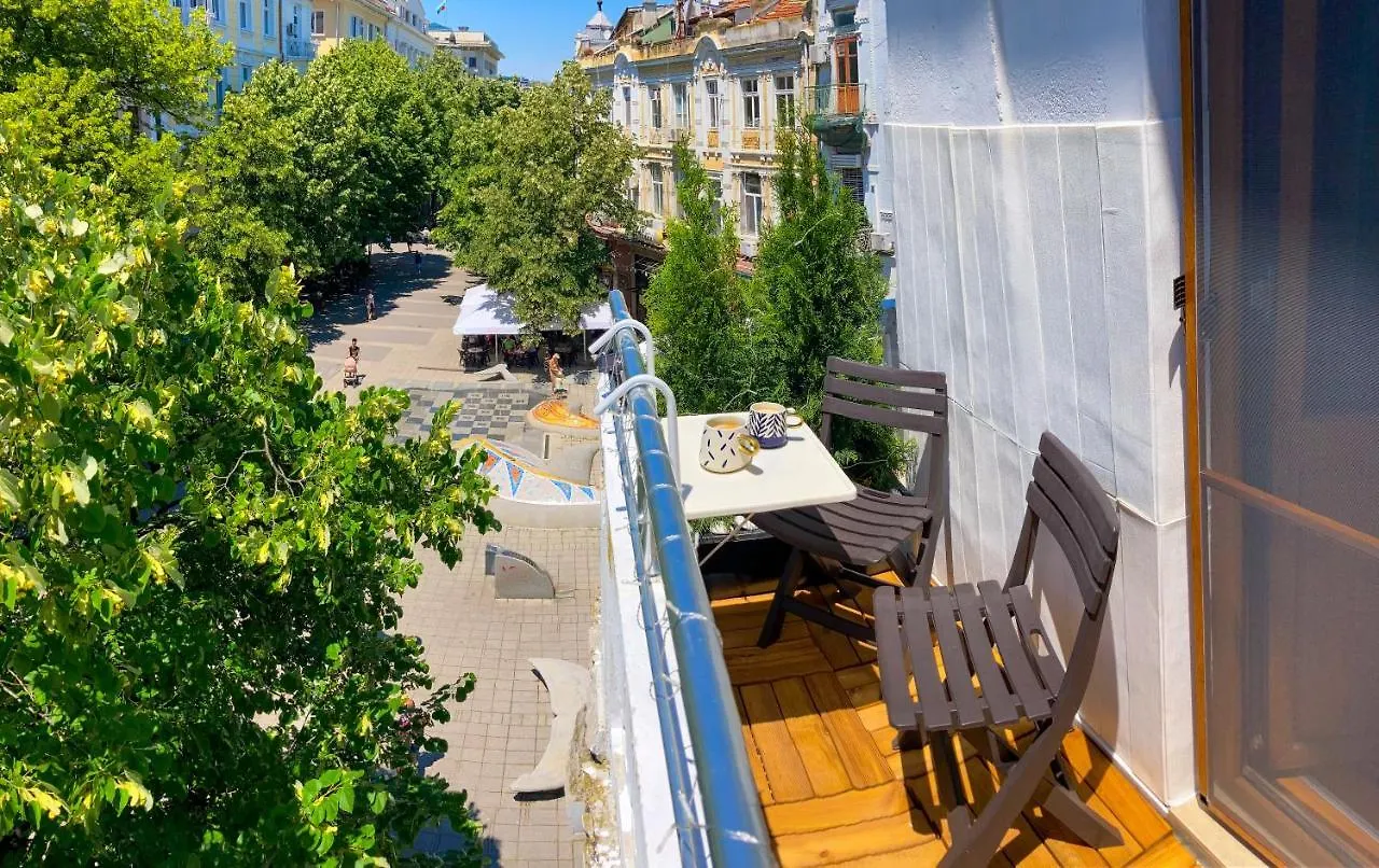 Central Station Seaside Apartment Burgas